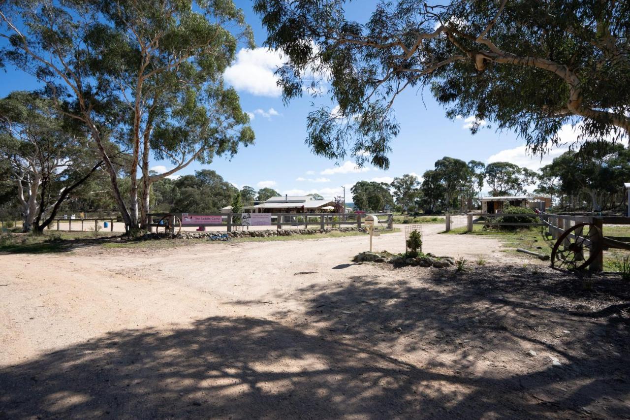 Braidwood Saddle Camp Tiny House By Tiny Awayヴィラ エクステリア 写真